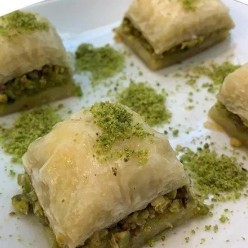 Fıstıklı Beyaz Baklava